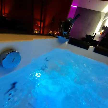 Romantiskt hotell Nuits Blanches *